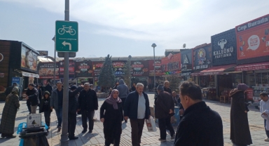 ÇARŞIDA RAMAZAN YOĞUNLUĞU