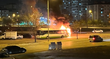 HALK OTOBÜSÜ ALEV ALDI