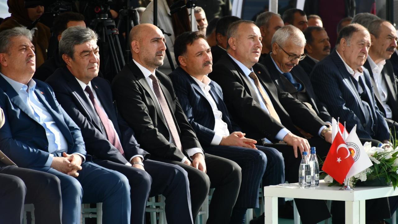 DEV PROJEDE TAPULAR TESLİM EDİLDİ