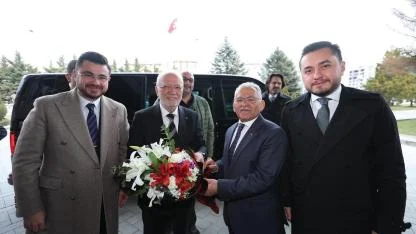 “GELECEĞİ GÖREN VİZYON SAHİBİ BELEDİYE BAŞKANI”