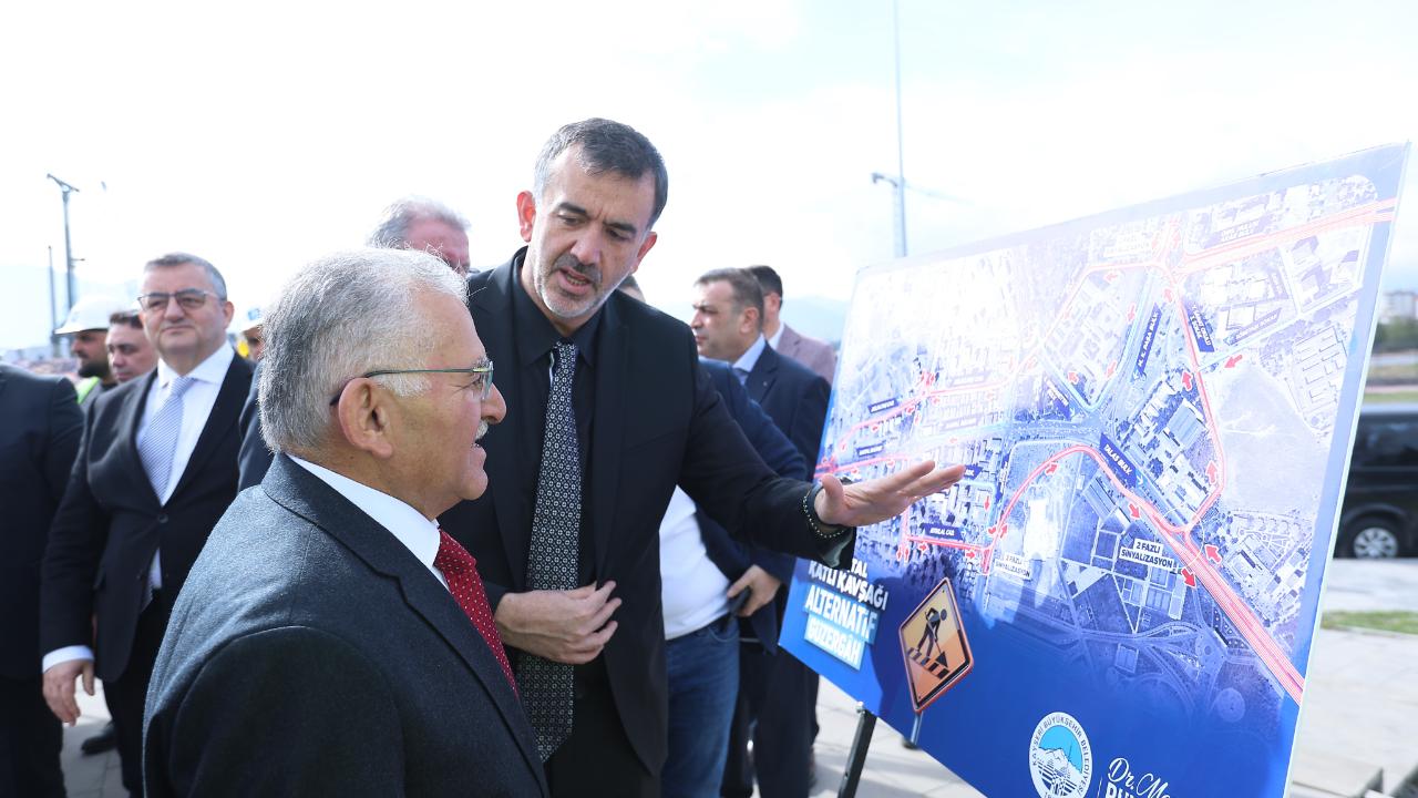 KARTAL KAVŞAĞI TRAFİĞE KAPANIYOR