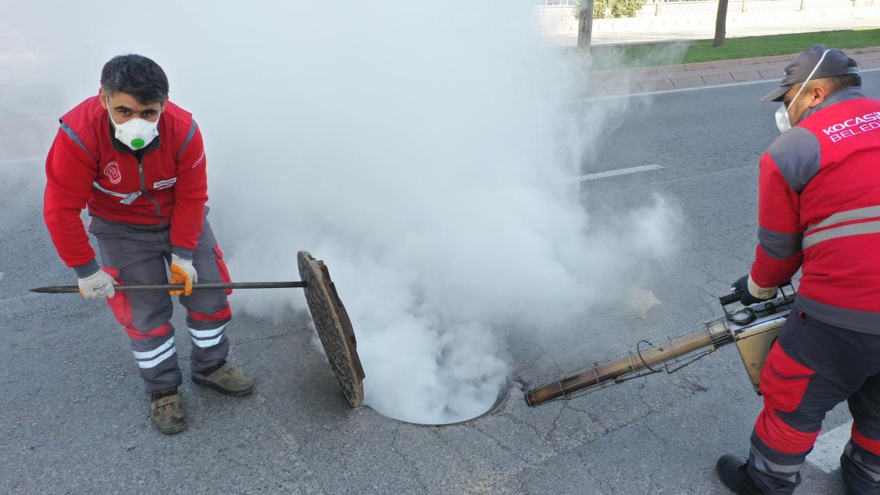 KOCASİNAN’DA PARKLARDAN MAZGALLARA KAPSAMLI İLAÇLAMA