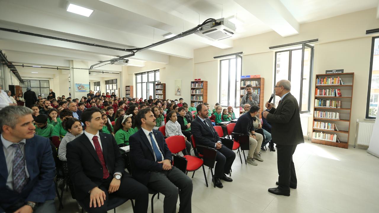 KÜTÜPHANE HAFTASI’NA ÖZEL YAZAR-OKUR BULUŞMALARI