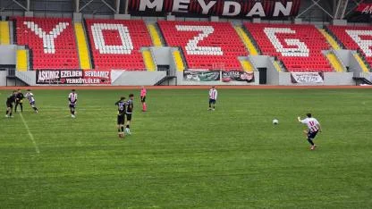 OKUL SPORLARI FUTBOL GENÇLER GRUP YARIŞMALARI  BAŞLADI