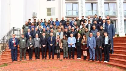 DEVELİ'DE GÖREVLİ ORMAN MUHAFIZLARI SİNOP'TA ÇALIŞTAYA KATILDI