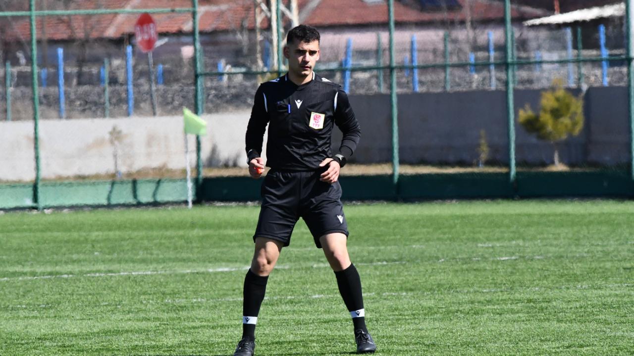 SÜPER'DE HAKEMLER AÇIKLANDI