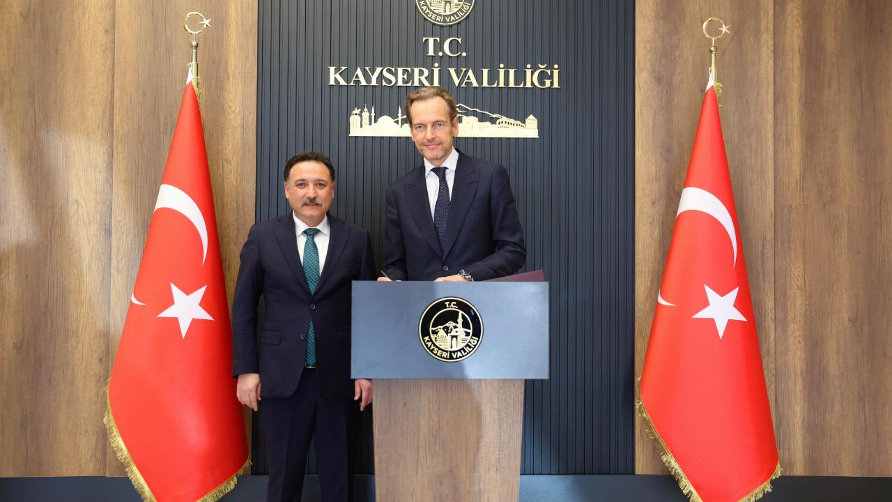 BELÇİKA ANKARA BÜYÜKELÇİSİ’NDEN VALİ ÇİÇEK’E ZİYARET