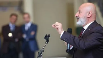 “BELEDİYEDE HER BİR ÇALIŞANIN SENDİKASI ‘AHMET ÇOLAKBAYRAKDAR’DIR”