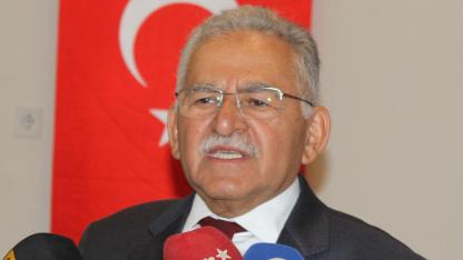 BÜYÜKKILIÇ'TAN MÜJDE: "ERKİLET TRAMVAY HATTI PROJEMİZİ 2028'E YETİŞTİRECEĞİZ"