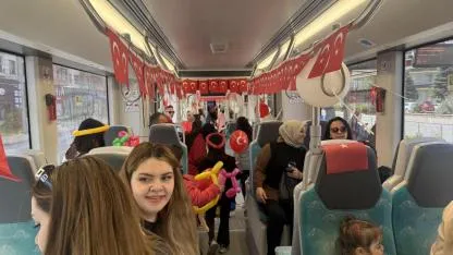 BÜYÜKŞEHİR İLE 23 NİSAN HEYECANI “ÇOCUK TRENİ” İLE RAYLARA TAŞINDI