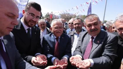 BÜYÜKŞEHİR’DEN 10 MİLYON TL’LİK TOHUM DESTEĞİ
