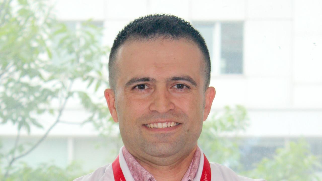 ÇOCUKLARDA SIK KULAK ÇEKMESİNE DİKKAT