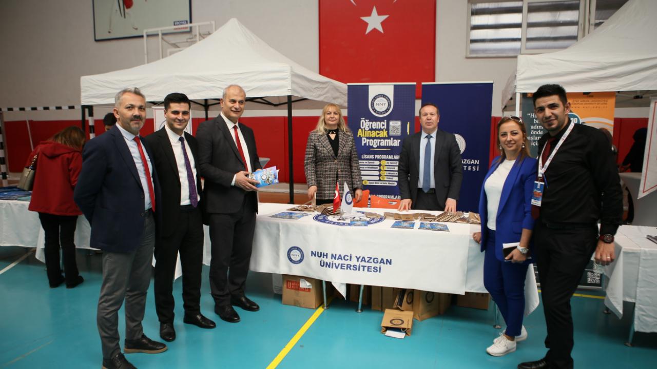 ERCİYES KOLEJİ’NDE GELECEĞE IŞIK TUTAN FUAR