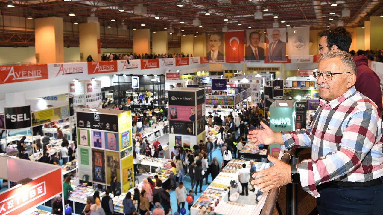 KİTAP FUARI 8’İNCİ KEZ KAPILARINI AÇIYOR