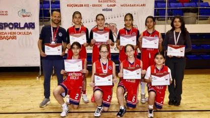 KÜÇÜKLER BASKETBOL GRUP MÜSABAKALARI SONA ERDİ