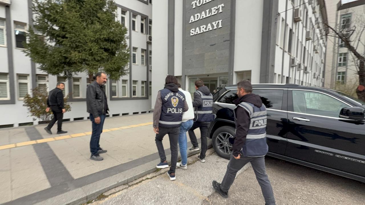 MİLYONLUK VURGUN YAPAN DOLANDIRICI YAKALANDI