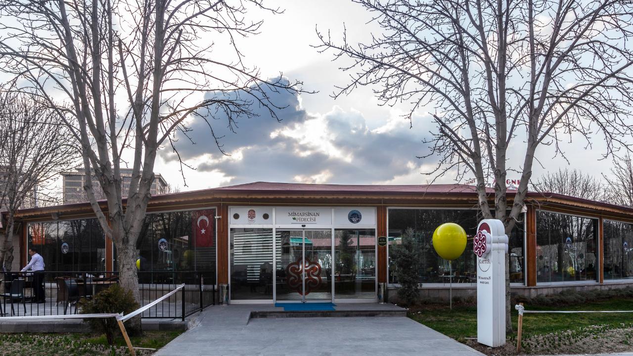 MİMARSİNAN PİDECİSİ YENİLENDİ