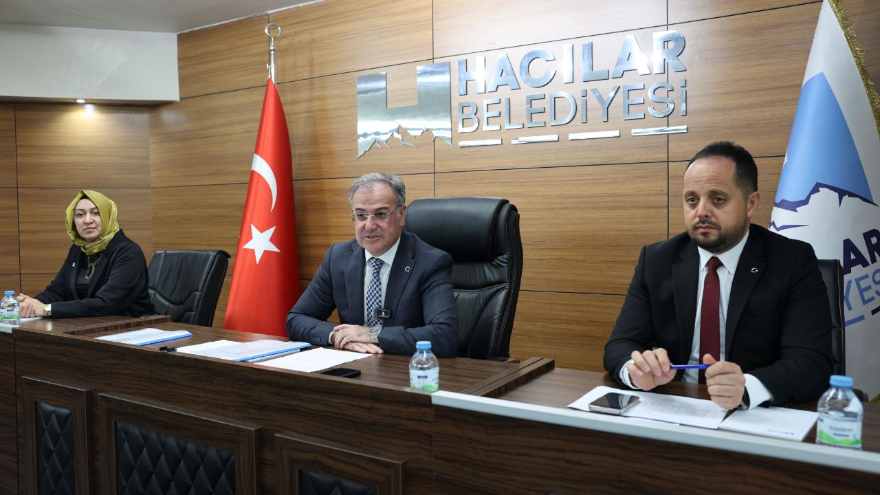 HACILAR'DA BİR YILLIK ÇALIŞMALAR MASAYA YATIRILDI