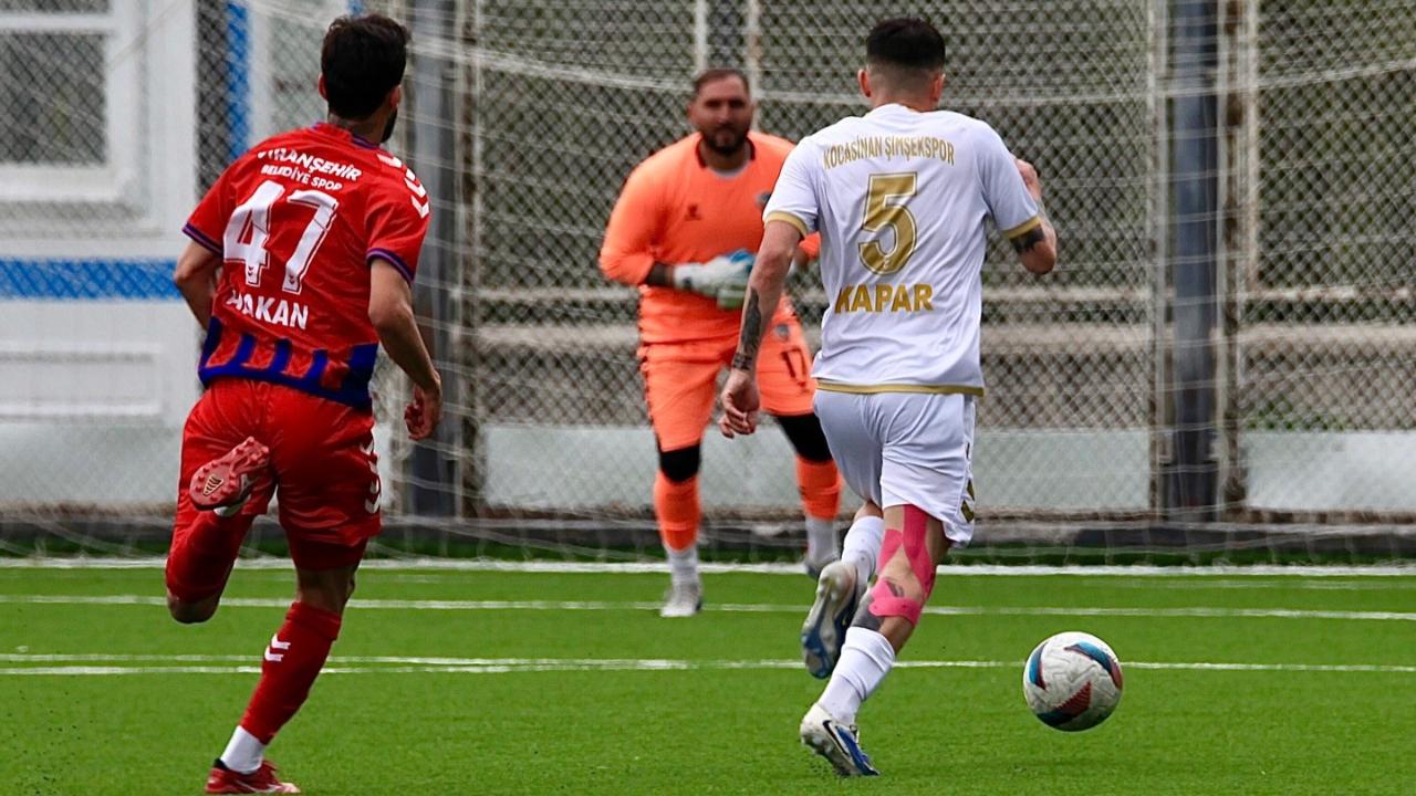 KOCASİNAN ŞİMŞEKSPOR EVİNDE LİDERE FARKLI KAYBETTİ