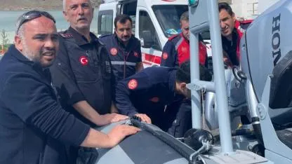 BARAJDA SÖRFLERİ ALABORA OLAN 2 KİŞİ KURTARILDI