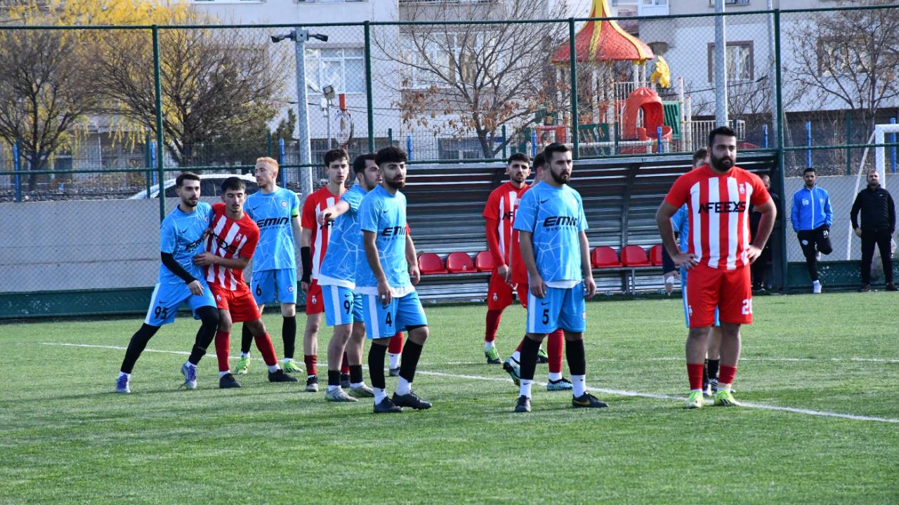 SÜPER'DE SEZON TAMAMLANDI