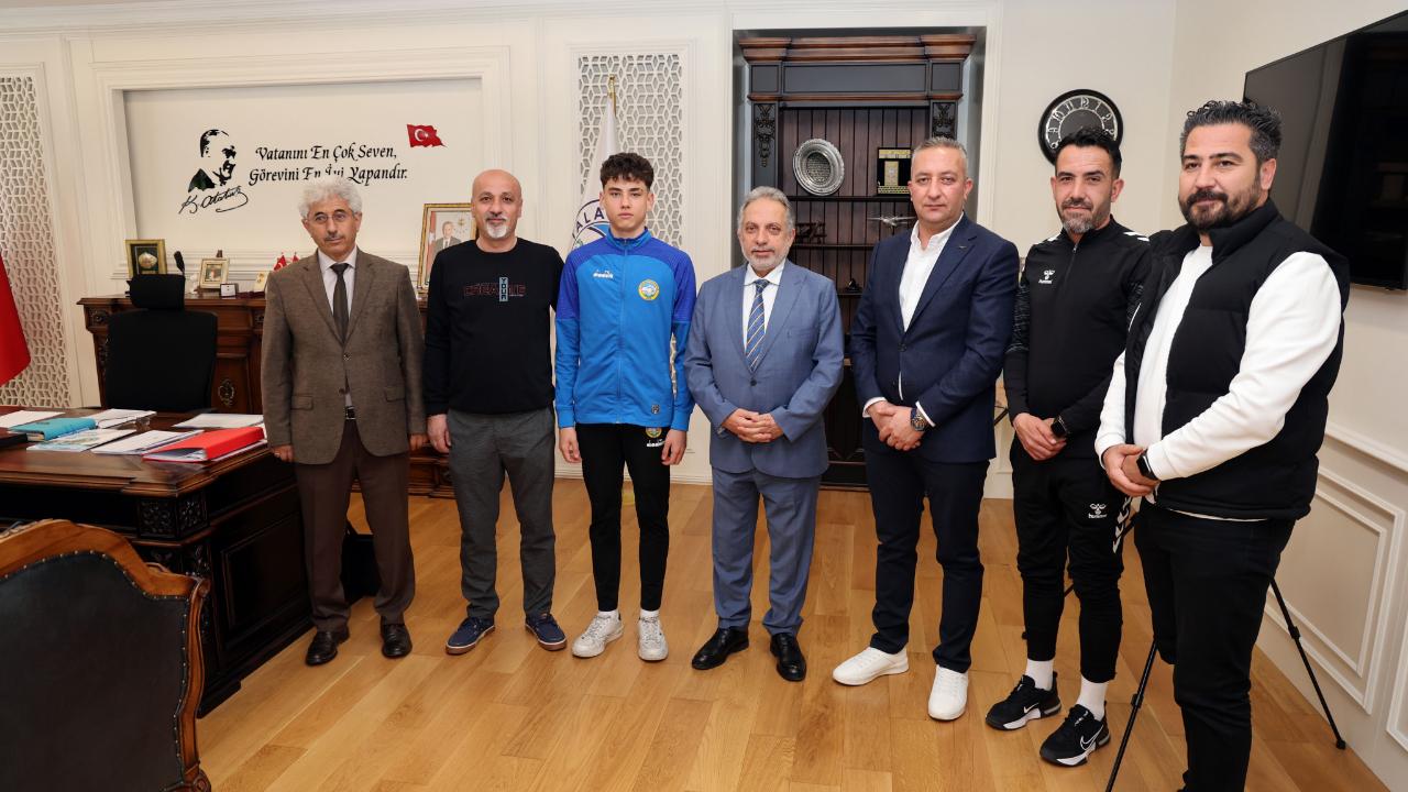 TALAS SPORCU FABRİKASI'NDA MİLLİ GURUR