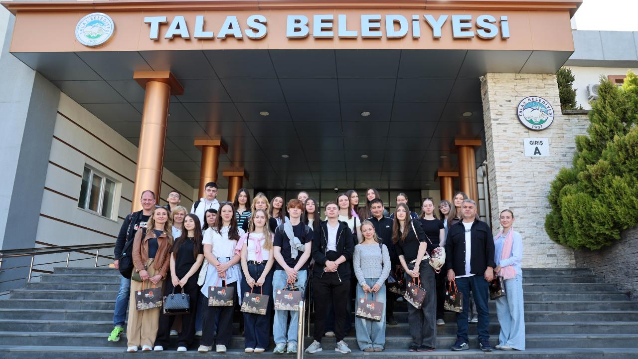 TALAS ULUSLARARASI PROJELERLE DÜNYAYA AÇILIYOR