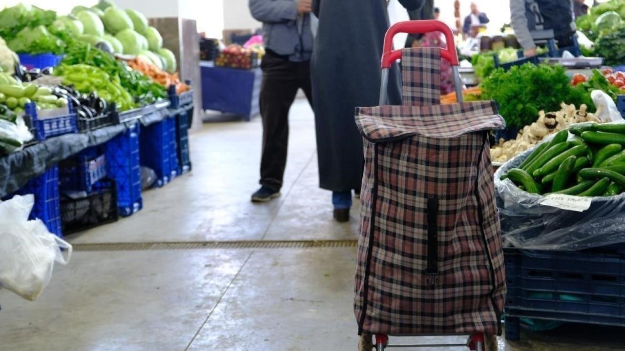 TİCARET SATIŞ HACMİ YILLIK YÜZDE 4 ARTTI