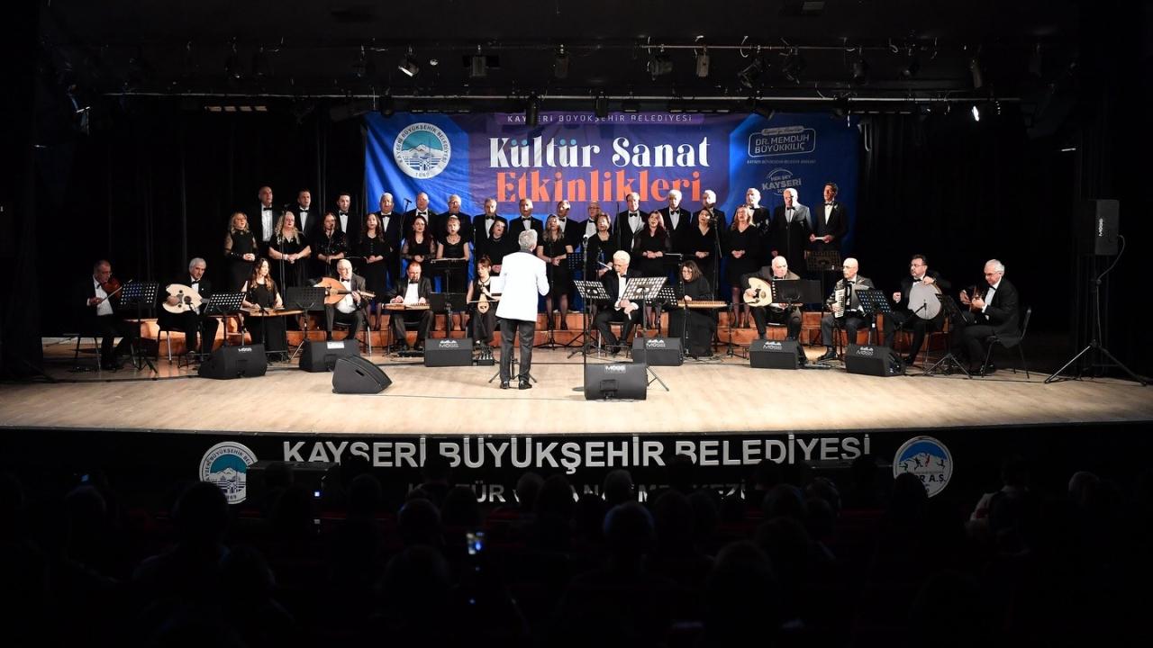 TÜRK SANAT MÜZİĞİ KONSERİ BÜYÜK İLGİ GÖRDÜ