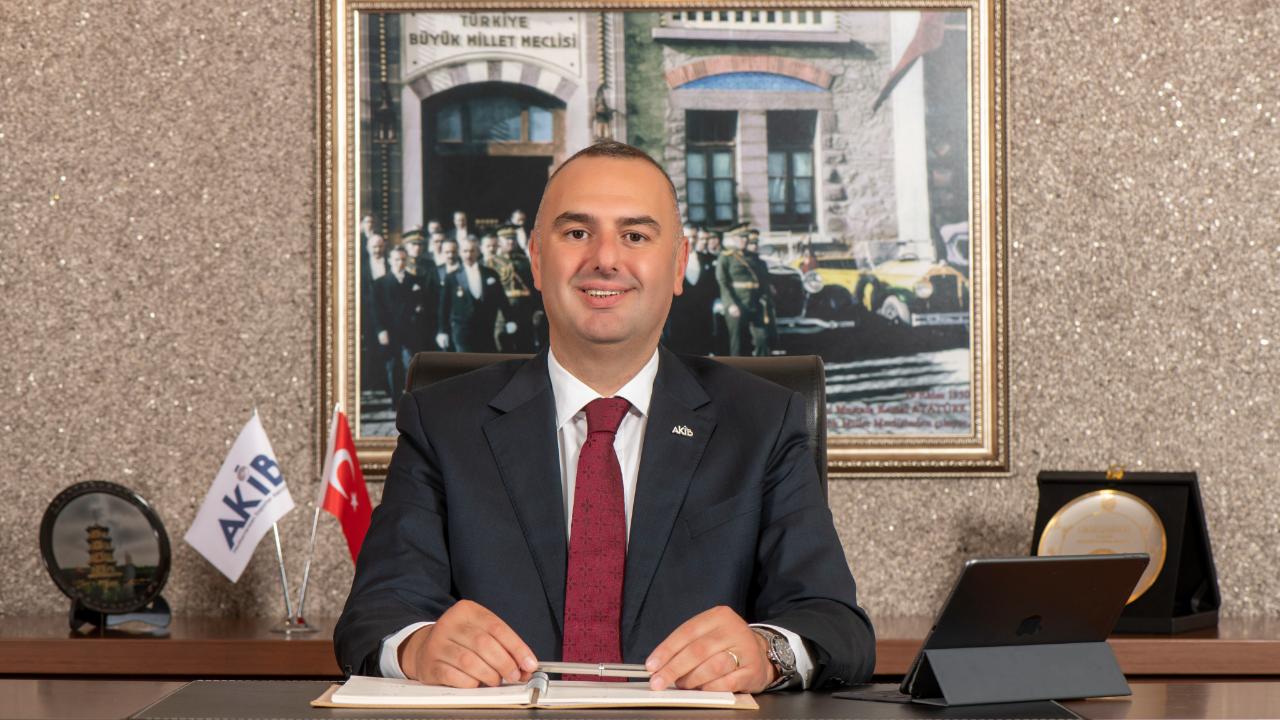 TÜRKİYE’NİN YAŞ MEYVE SEBZE İHRACATI İLK ÇEYREKTE YÜZDE 35 ARTIŞLA 1,3 MİLYAR DOLARA ULAŞTI