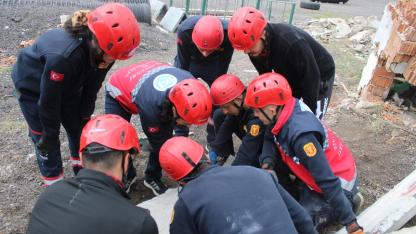 ÜNİVERSİTE ÖĞRENCİLERİ, KIBRIS'TA YAPILACAK ARAMA KURTARMA OYUNLARI'NA HAZIRLANIYOR