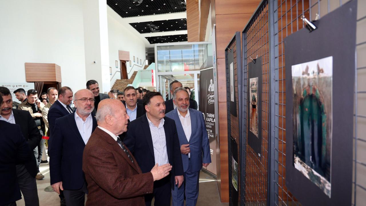 VALİ ÇİÇEK'TEN BAŞKAN YALÇIN'A ÖVGÜ