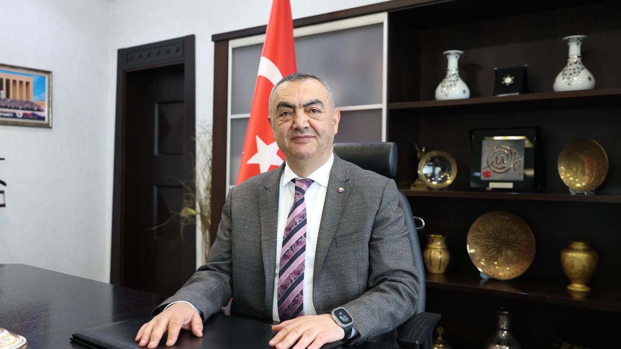 "ANNELERİMİZ, HAYATIMIZIN EN KIYMETLİ HAZİNESİDİR"
