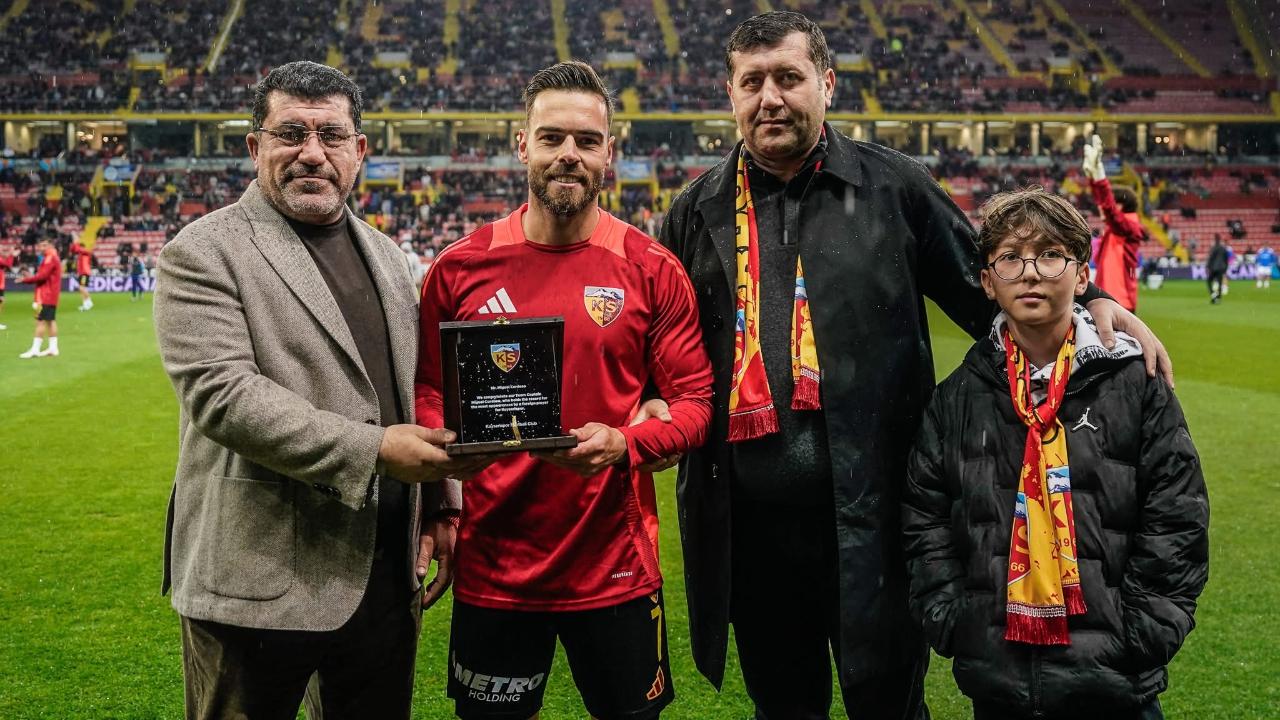 CARDOSO KAYSERİSPOR'UN TARİHİNE GEÇTİ
