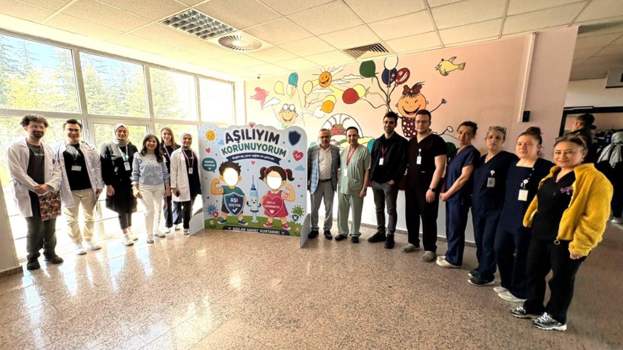 ERÜ HASTANELERİ’NDE AŞIYA DİKKAT ÇEKİLDİ