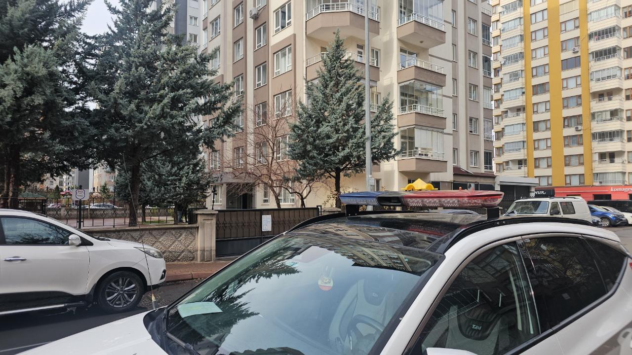 GÖREVLİNİN EŞİNİ ÖLDÜREN SANIĞIN YARGILANMASINA BAŞLANDI