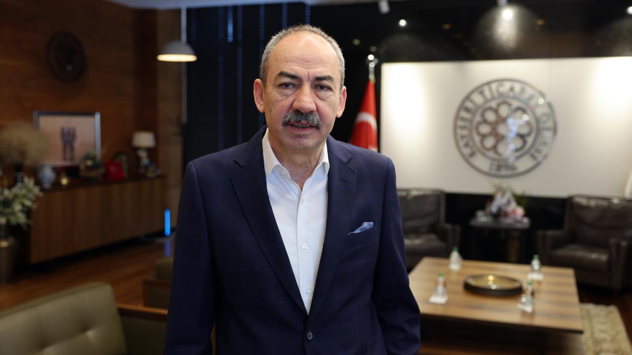 “TOPLUMUN İLK ÖĞRETMENİ VE GÜÇ KAYNAĞI ANNELERİMİZDİR”