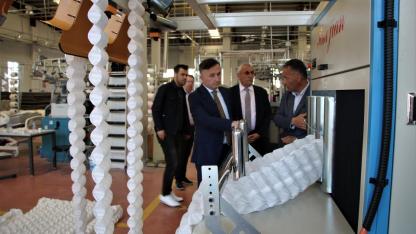 YATAK ÜRETEN ÖĞRENCİLER YAYLARINI DA KENDİLERİ ÜRETECEK