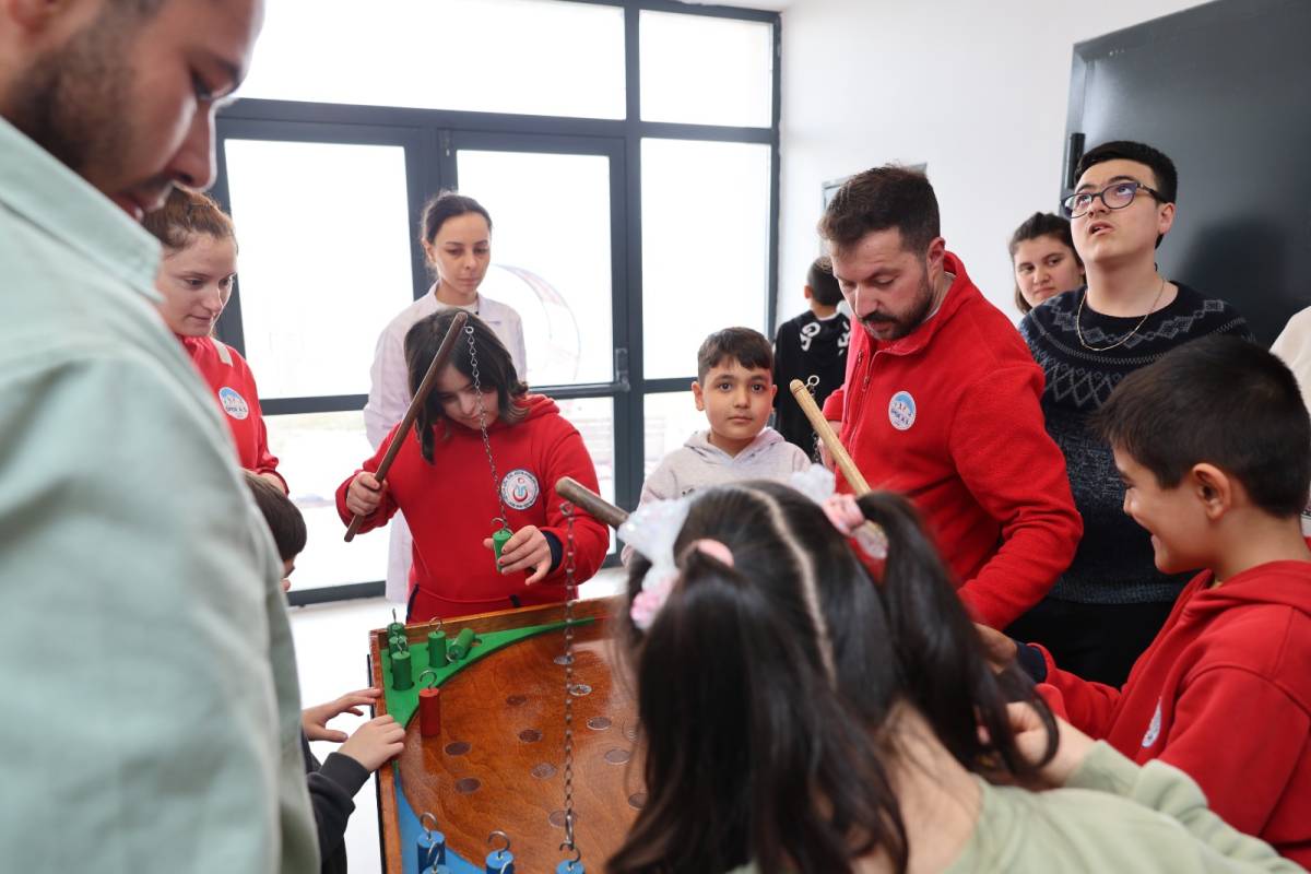 BÜYÜKŞEHİR’DEN DOWN SENDROMLULAR GÜNÜ’NDE ANLAMLI BULUŞMA