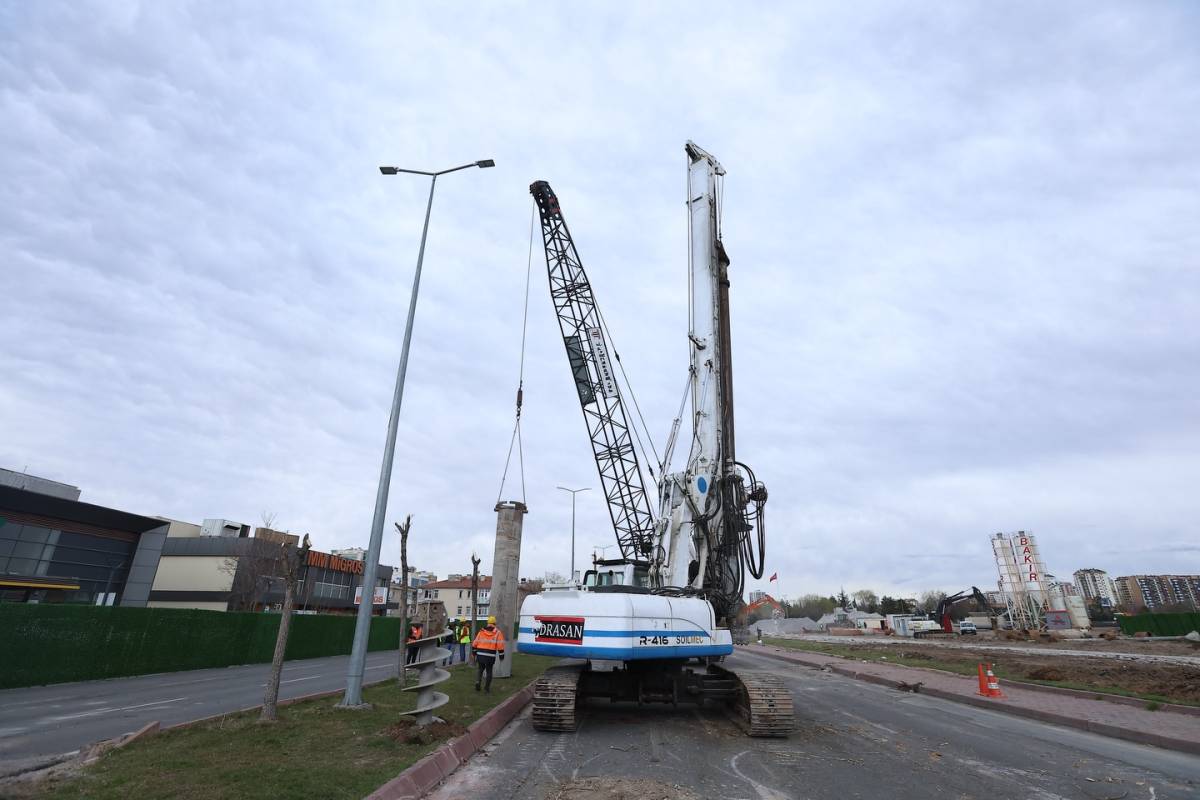 BÜYÜKKILIÇ, KARTAL KATLI KAVŞAĞI PROJESİNİ SAHADA İNCELEDİ