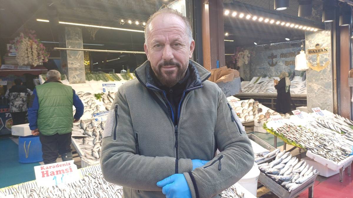 TEZGÂHLARDA HAMSİ BOLLUĞU