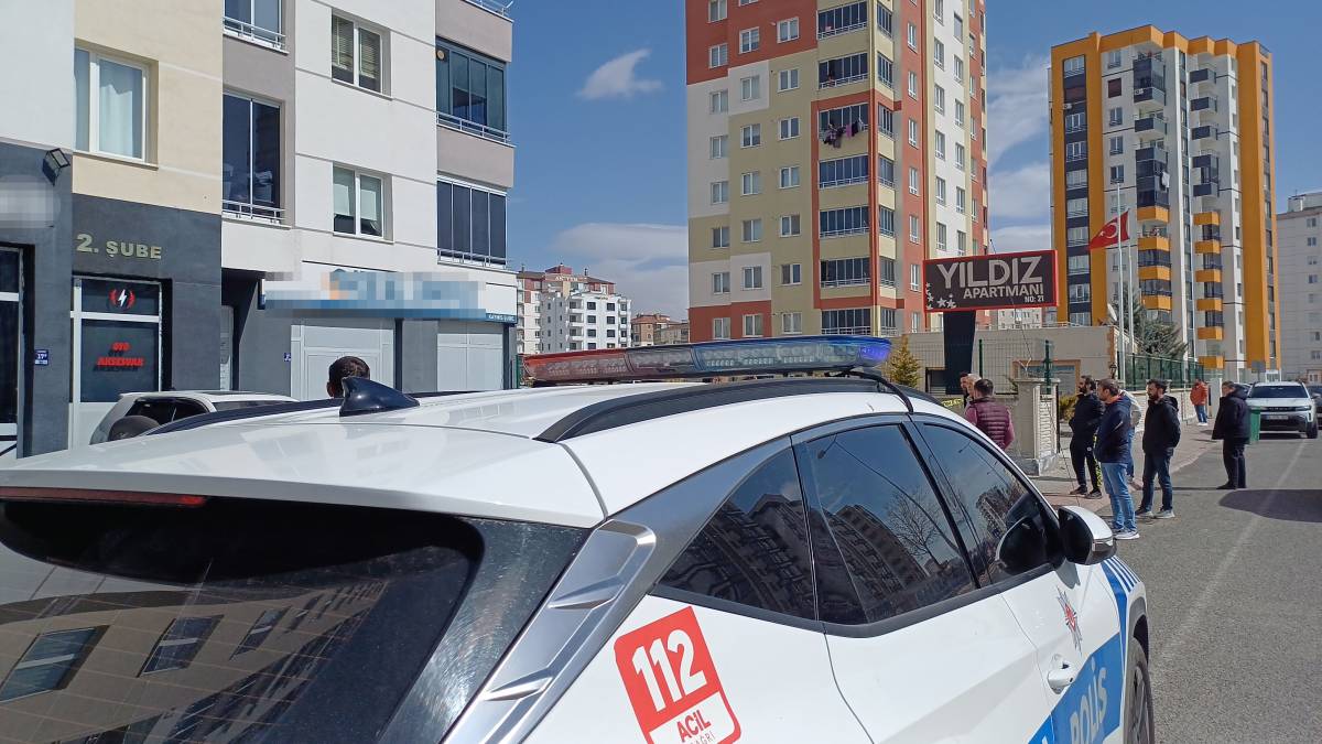 ÜÇÜNCÜ KATTAN DÜŞEN YAŞLI ADAM ÖLDÜ