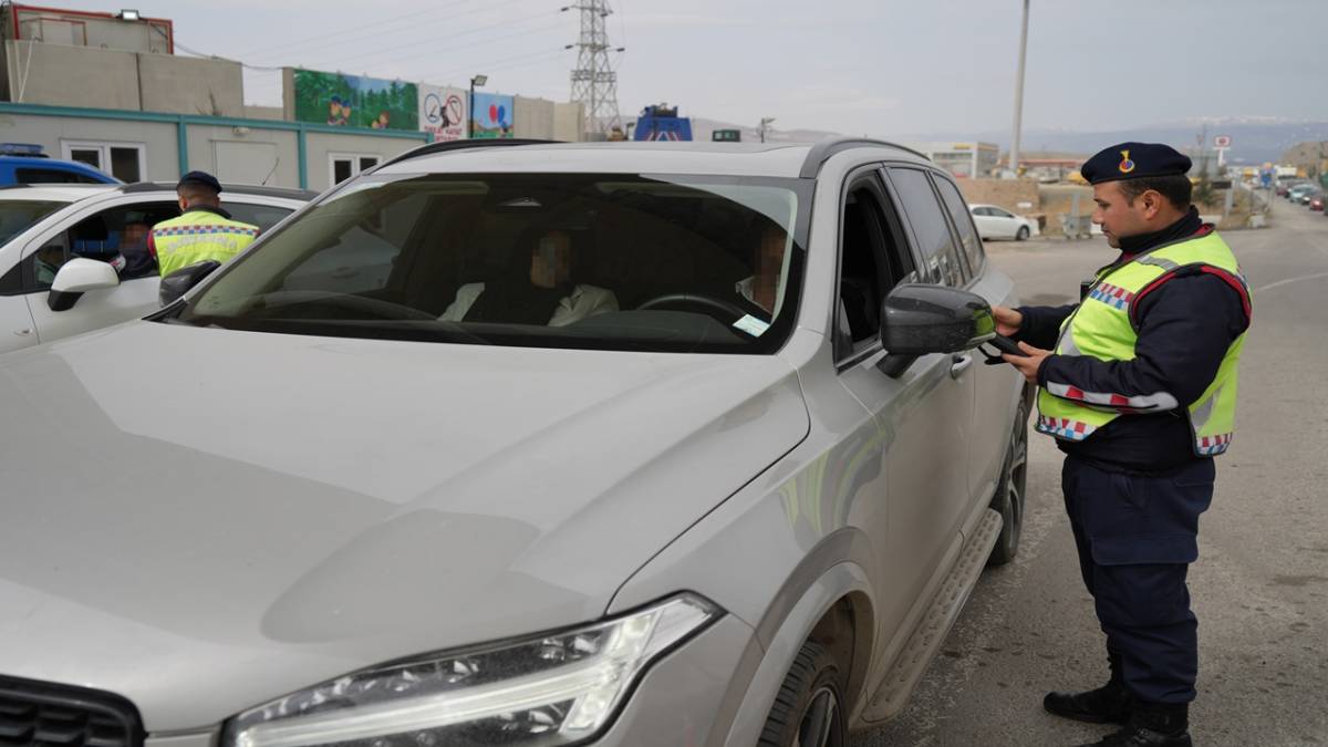 43 İLİN GEÇİŞ NOKTASINDA DENETİMLER ARTIRILDI