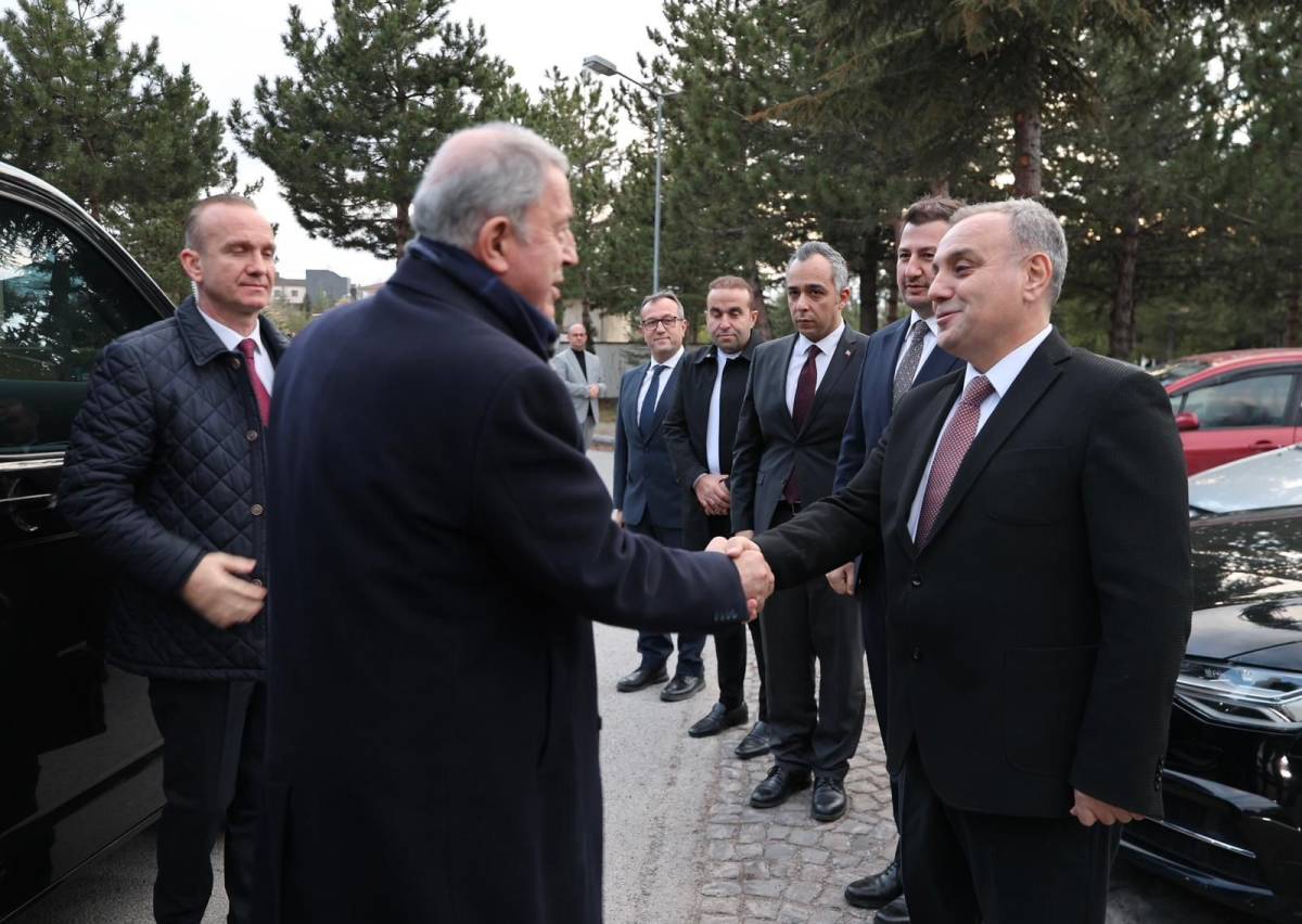 AKAR, ERÜ ÖĞRENCİLERİ İLE İFTARDA BULUŞTU