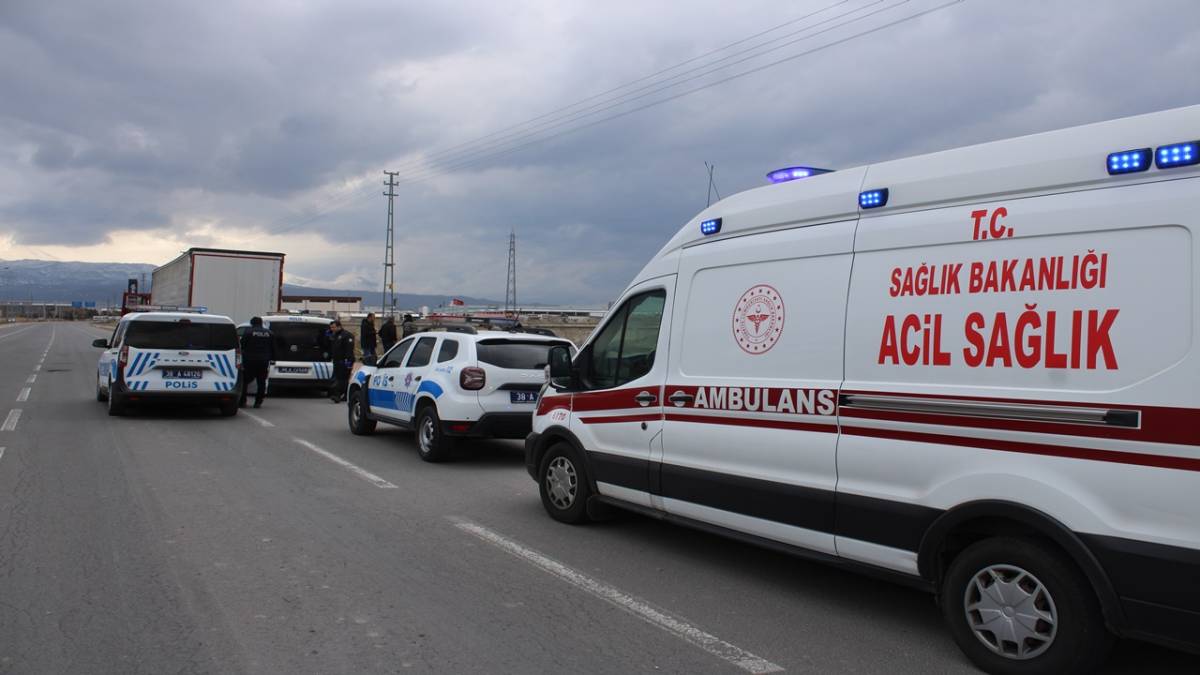 TIRIN ALTINDA ÖLÜ BULUNDU