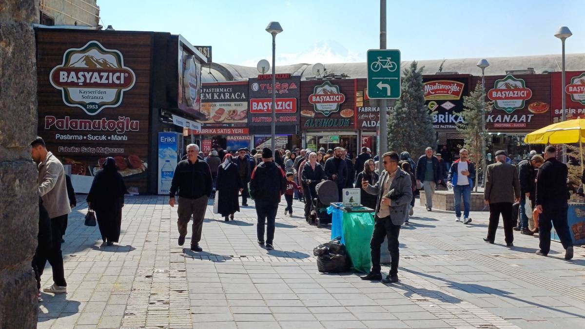 KAYSERİ’DE BAYRAM HAREKETLİLİĞİ