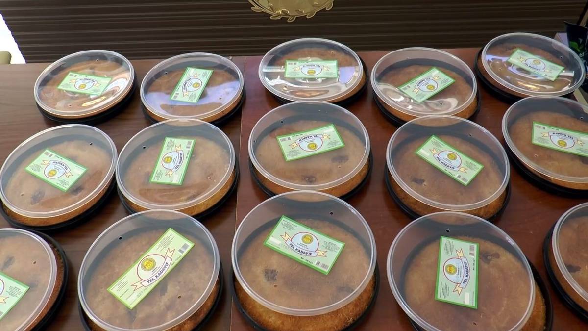 BAYRAMDA 'MERDİVEN ALTI' TATLIYA DİKKAT