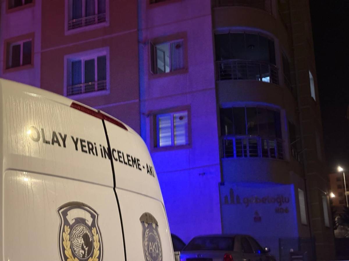 İKİNCİ KATTAN DÜŞEN KADIN HAYATINI KAYBETTİ