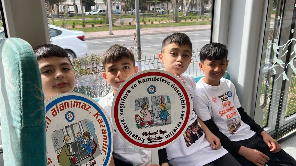 BÜYÜKŞEHİR ULAŞIM A.Ş. İLE ‘NEZAKET YOLDA KALMASIN’ PROJESİNİ HAYATA GEÇİRDİ