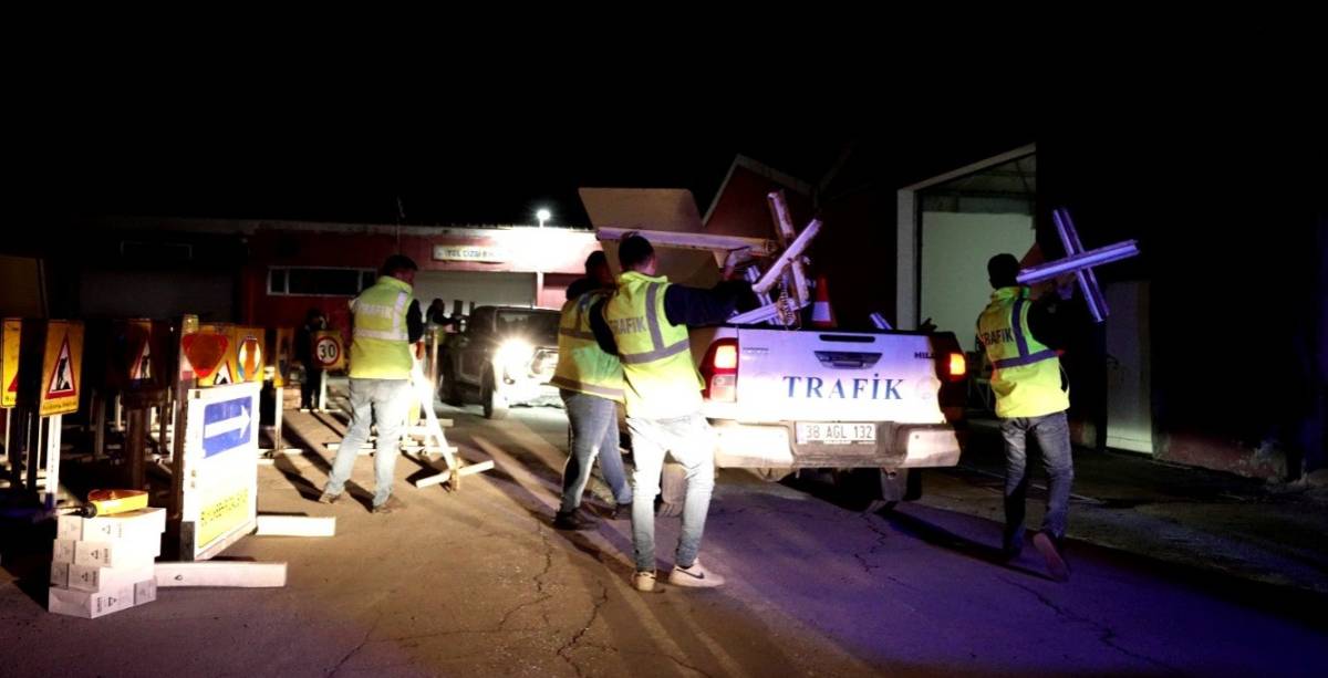 BÜYÜKKILIÇ: “KARTAL KAVŞAĞI’NDA GECE YARISI START VERİLDİ”